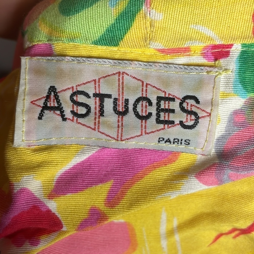 VINTAGE French 🇫🇷 Yellow Floral Loose Blazer - Picture 9 of 10